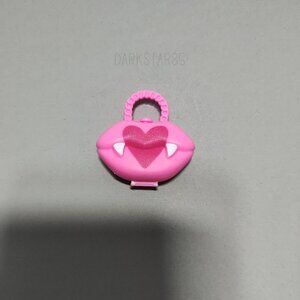 Monster High Draculaura G3 International Release Budget Doll Pink Lips Purse